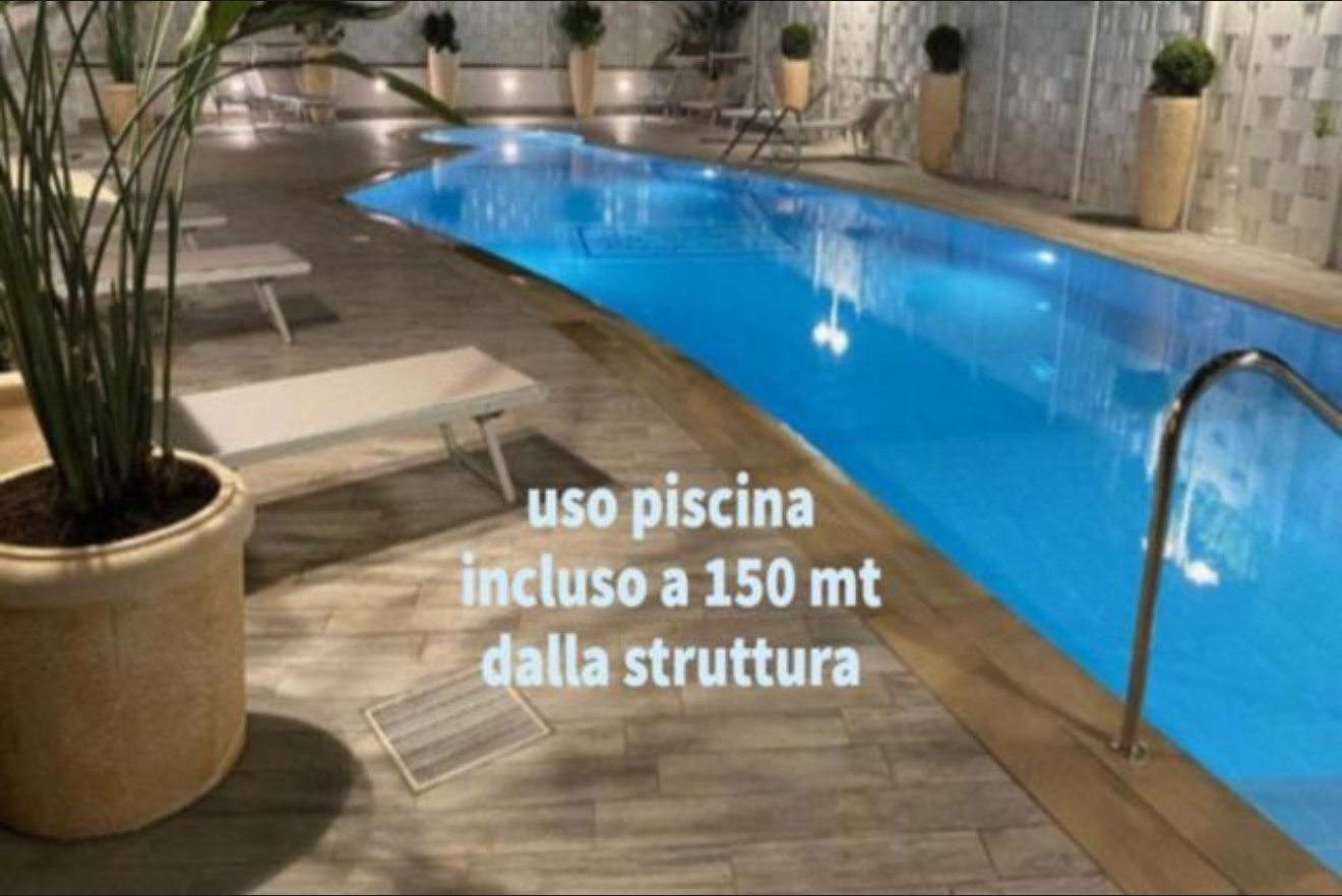 Piscina a 150 metri